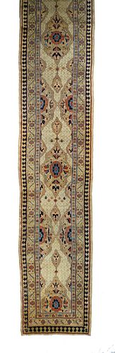 Antique Sarab Long Rug, 3’5” x 17’9” (1.04 x 5.41 M)