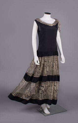 SILK CREPE & SILVER LAME' LACE EVENING DRESS, LATE 1920s
