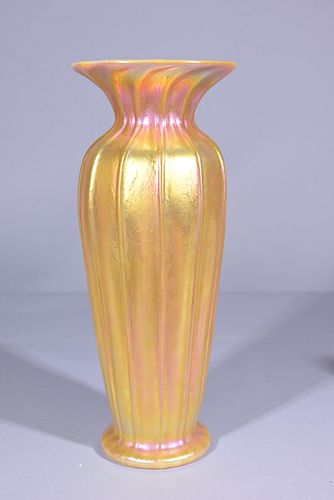 Lundberg Studios Regal Ribbed Art Glass Vase