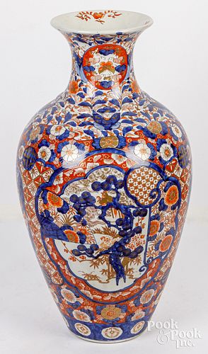 Large Imari porcelain urn