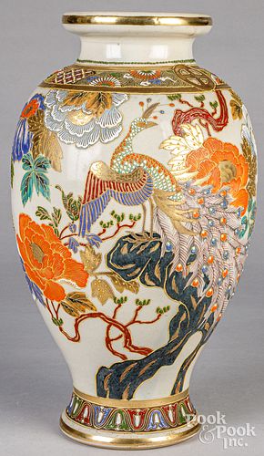 Japanese porcelain urn
