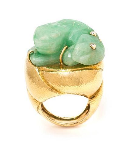 An 18 Karat Yellow Gold, Carved Jadeite Jade and Diamond Ring, David Webb, 22.50 dwts.