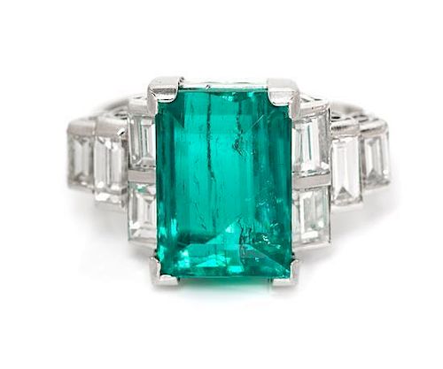 A Platinum, Emerald and Diamond Ring, 5.00 dwts.