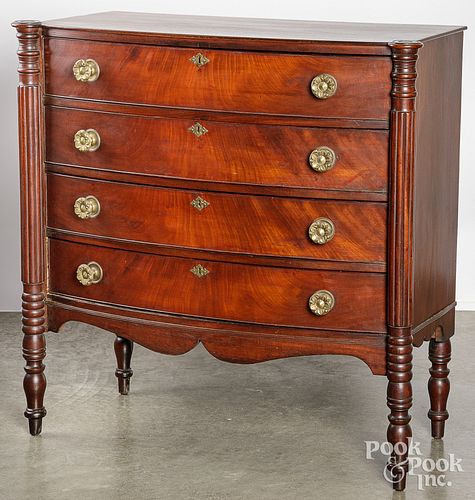 New England Sheraton mahogany chest of drawers
