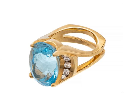 Aquamarine And Diamond, 18K Gold Ring, Size 5 1/2