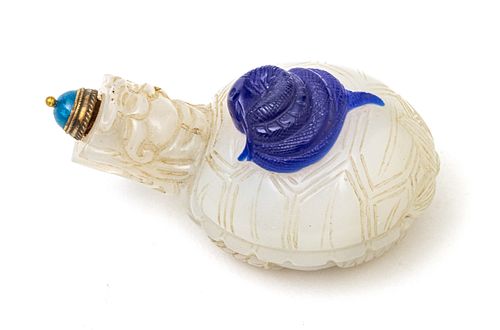 Chinese Porcelain Snuff Bottle, Coiled Cobra C. 19th.c., H 3''