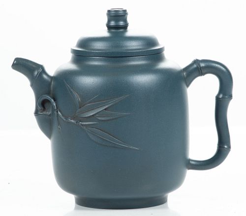 Chinese Teapot, H 5.5'' L 6''