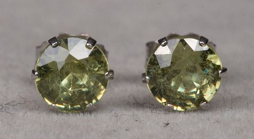14K white gold green stone stud earrings