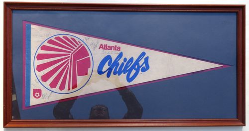 1975 Atlanta Chiefs Soccer Pennant NASL Pennant/Banner 