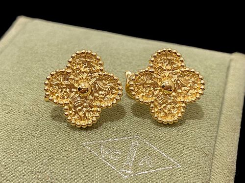 Van Cleef & Arpels Vintage Alhambra Earings 18k Yellow Gold Solid