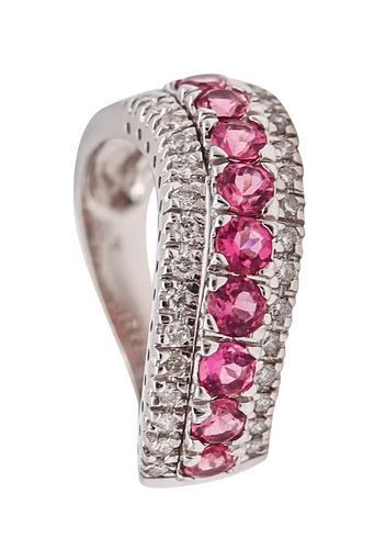 14 kt gold Ring with 2.25 Cts of Diamonds & Pinks Sapphires