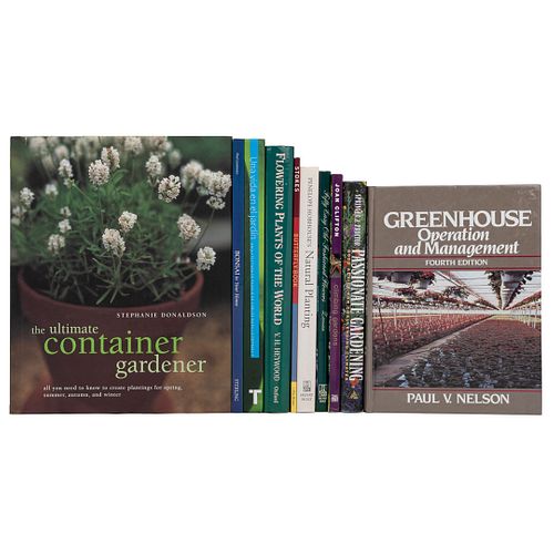 Passionate Gardening, Good advice for Challenging Climates / Fifty Easy old - Fashioned Flowers / Flowering Plants of the World /...