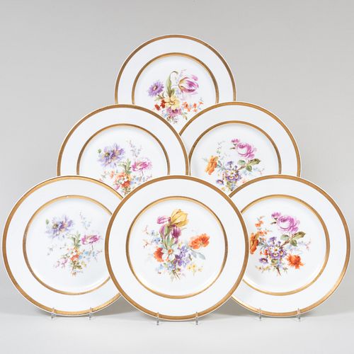 Set of Ten Limoges Porcelain 'Anvier' Dinner Plates