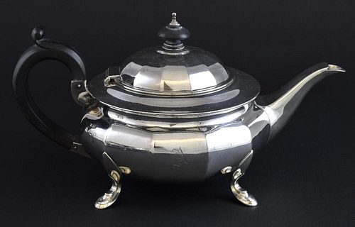 George III silver teapot and sugar bowl of oval section, by Peter, Ann & William Bateman, London, 1801, gross weight 21oz, 67