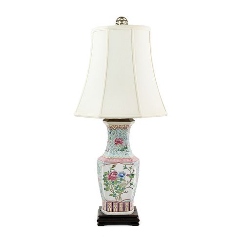 Chinese Famille Rose Porcelain Floral Table Lamp