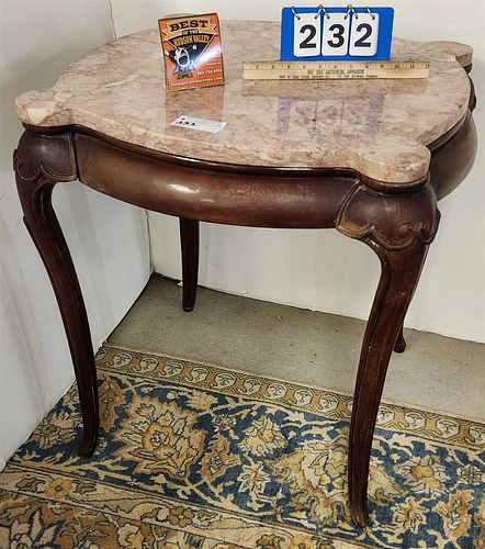 MARBLE TOP MAHOG STAND 28"H X 27"SQ
