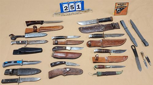 TRAY 12 HUNTING KNIVES - WESTERN, CAHARAUGUS, RAWHIDE SERIES, SCHRADE, ETC