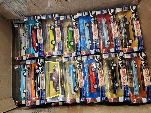 BX 26BX'D NEW RAY CITY CRUISER COLL. DIE CAST VEHICLES