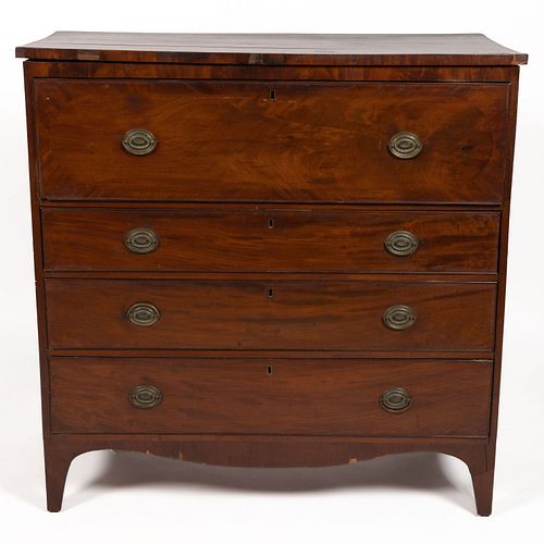 AMERICAN FEDERAL MAHOGANY CHEST OF DRAWERS