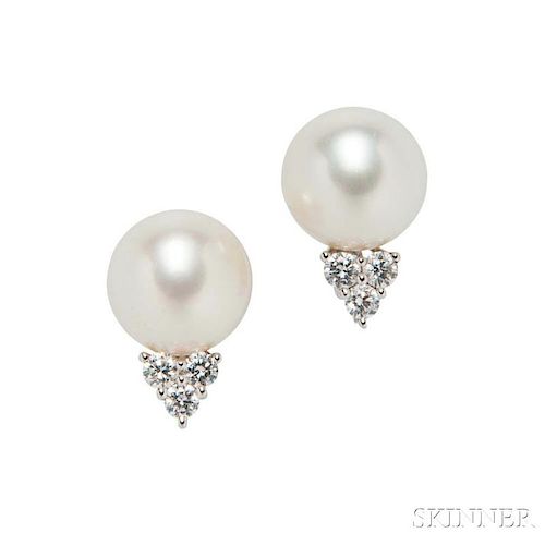 18kt Gold, South Sea Pearl, and Diamond Earring