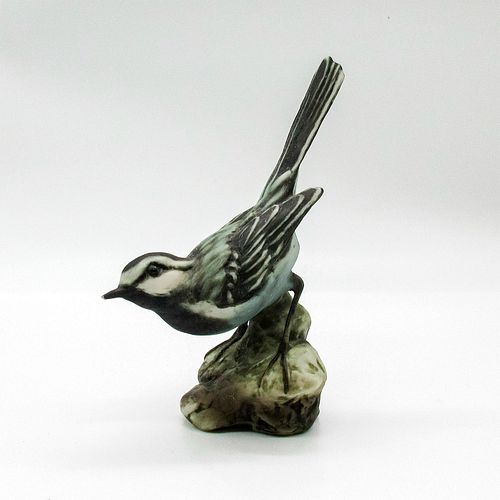 Vintage Kaiser Ceramic Bird Figurine, Wagtail
