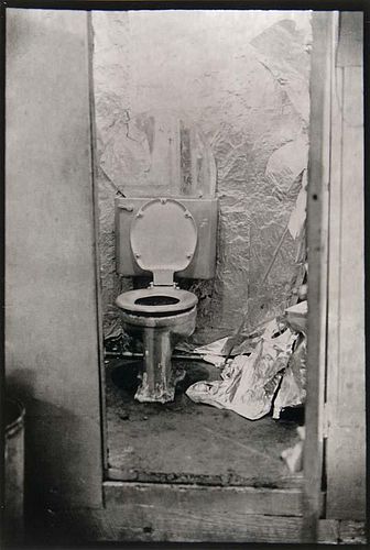 Finkelstein, Nat
Les toilettes de la Factory d'And