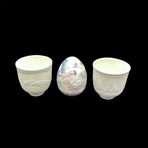 3pc Lladro Porcelain Decorative Egg and Candleholders