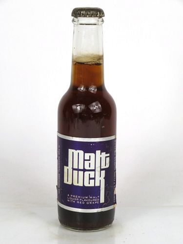 1972 Malt Duck Red Grape 7oz Longneck Bottle Baltimore Maryland