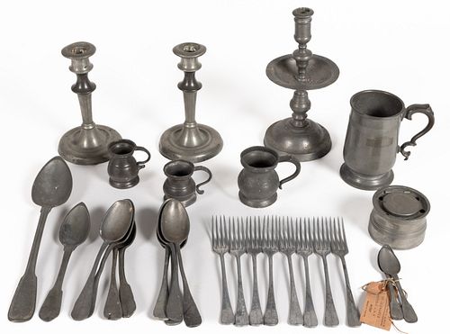 ASSORTED PEWTER AND ALUMINUM DOMESTIC ARTICLES, LOT OF 28