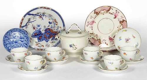 MEISSEN PORCELAIN DEMITASSE CUP AND SAUCERS, LOT OF 13