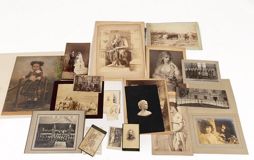 ASSORTED PHOTOGRAPHS OF PEOPLE / PORTRAITS. UNCOUNTED LOT