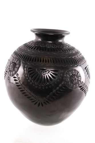 Mata Ortiz Large Black Ceramic Round Bottom Vase