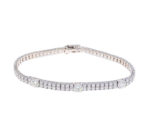 Opulent Diamond 18k White Gold Tennis Bracelet