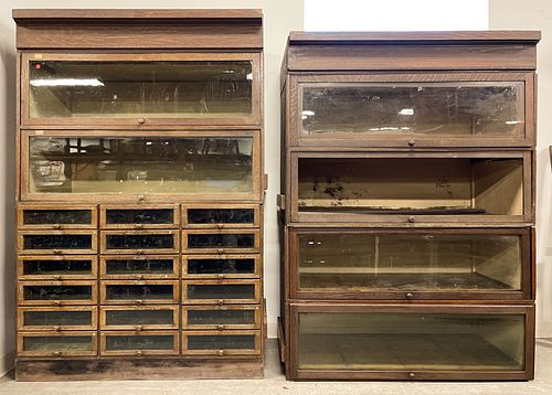 PAIR OF GRAND RAPIDS SHOW CASE CO. OAK BARRISTER BOOKCASES