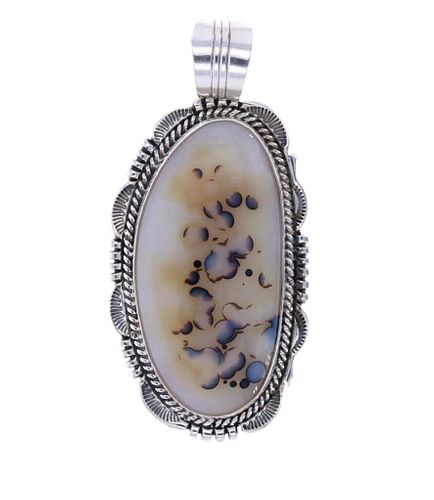 Navajo Will Dentdale Sterling Silver Agate Pendant
