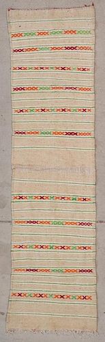 Vintage Moroccan Kilim: 2'2" x 8'2" (67 x 250 cm)