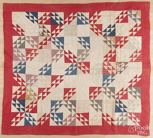 Pieced bear track variant quilt, late 19th c., 82'' x 75''.