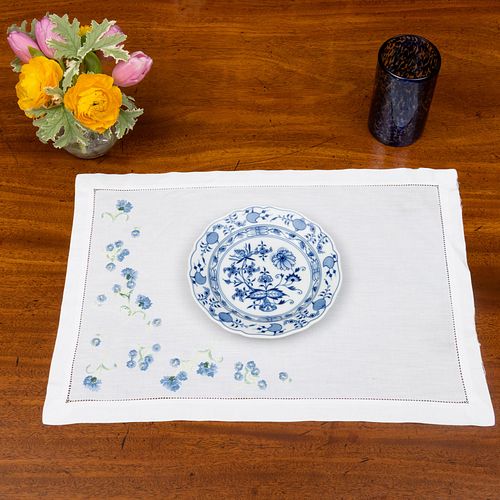 Set of Five Placemats Embroidered with Coneflowers