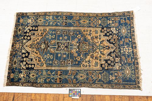Persian Hamadan Handwoven Wool Rug, W 3' 9'' L 5' 8''