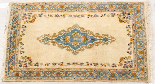 Kerman Persian Oriental Carpet C. 1960, W 3'' L 5''