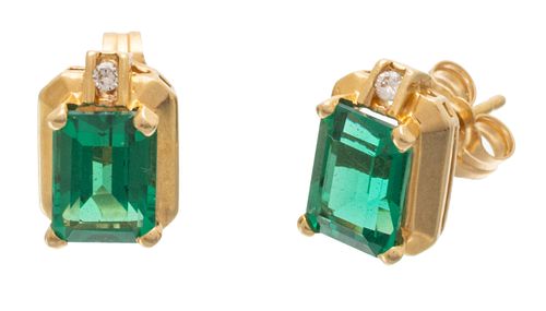 Emerald And Diamond Earrings 14K Yellow Gold 1 Pair