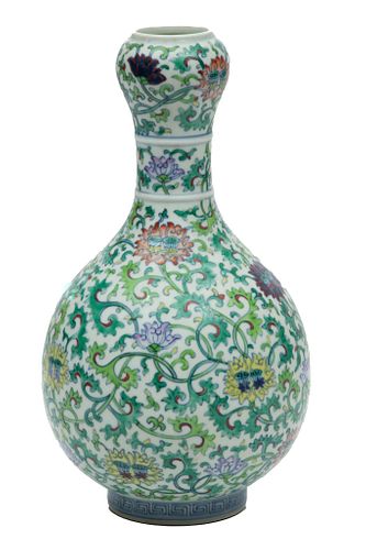 Chinese Polychrome Porcelain Vase, H 12'' Dia. 7''