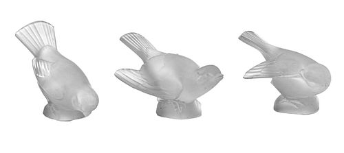 Lalique (French) Frosted Crystal Sparrow Figurines, H 4'' W 2.5'' L 4.5'' 3 pcs