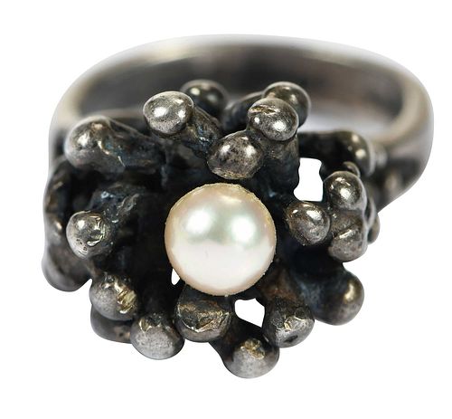 Pearl Flower Motif Sterling Silver Ring