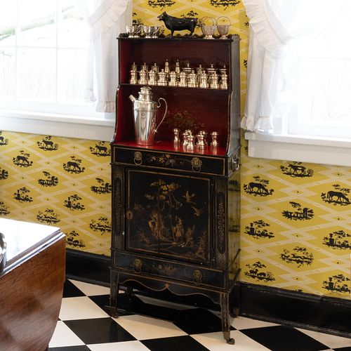George III Black and Red Painted and Parcel-Gilt Chiffonier