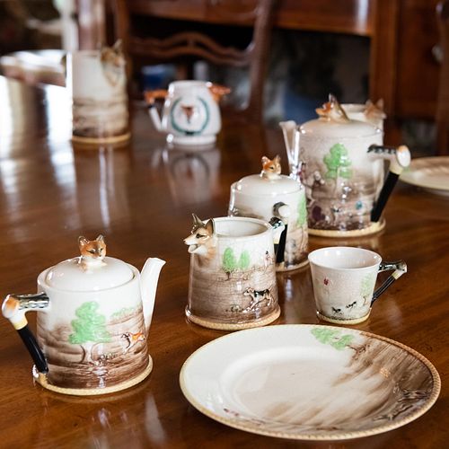 Marutomoware Porcelain 'Hunt' Part Tea Service 