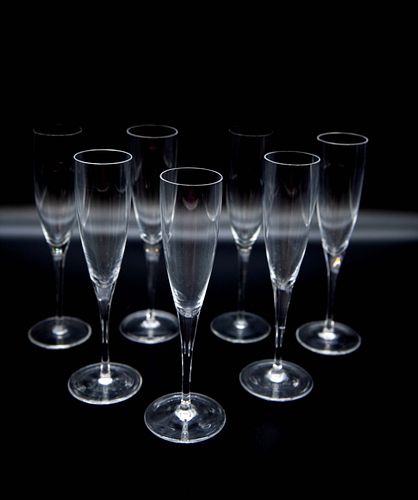 7 Matching Champagne Flutes