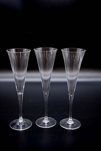 17 Matching Champagne Flutes