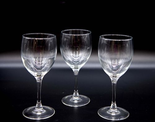 8 Matching Wine Glasses