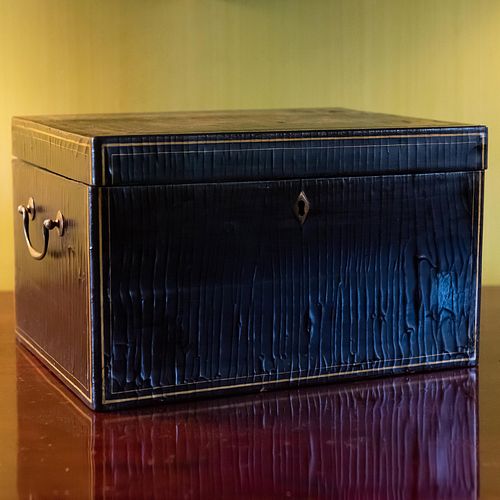 Large Chinese Export Black Lacquer and Parcel-Gilt Tin-Lined Tea Caddy